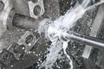 Mobilcut - Nowe oleje do obróbki metali mieszalne z wodą